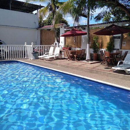 Hotel Maceo Melgar Esterno foto